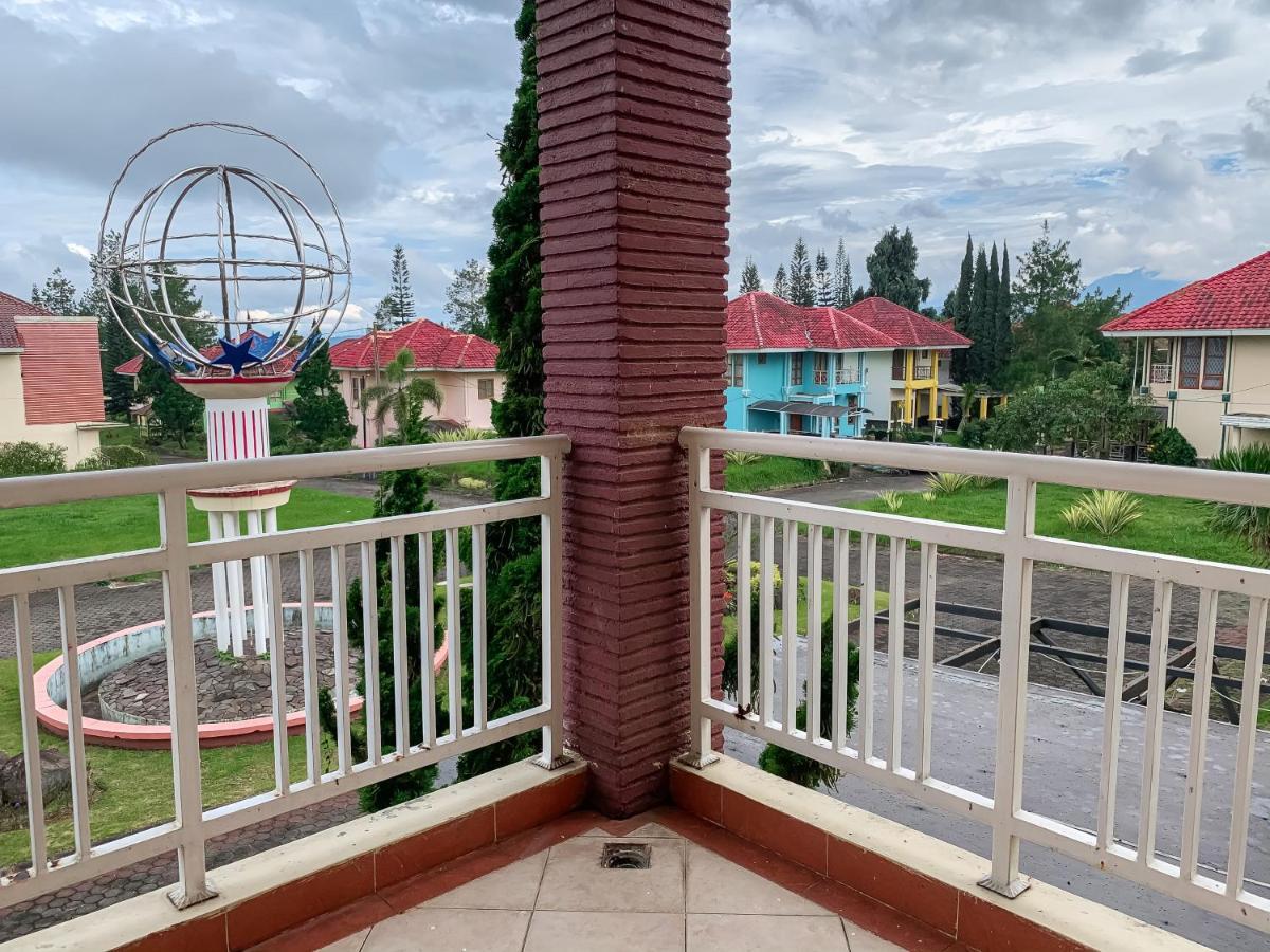 Beranda Istirahat Villa 4Br At Galaxy Resort Puncak Cikundul Buitenkant foto